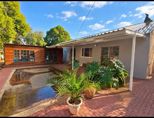 5 BEDROOM HOUSE FOR SALE IN BRANDWAG